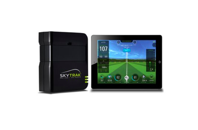 SkyTrak golf launch monitor with iPad display