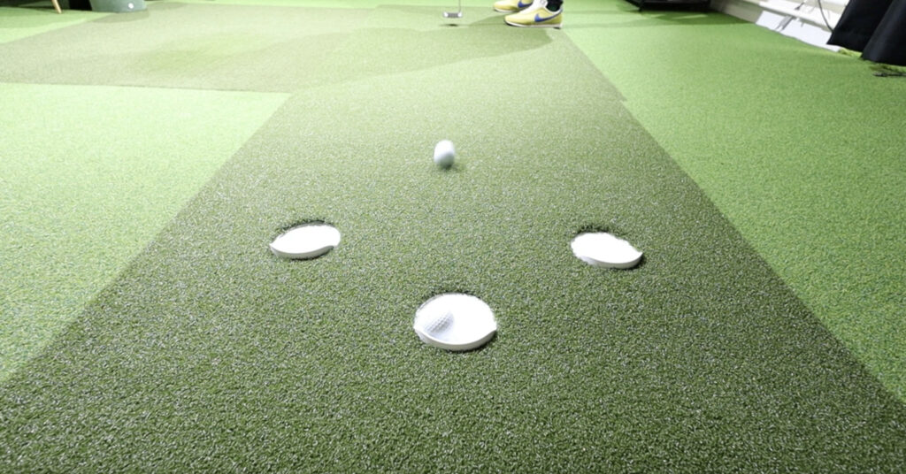 PrimePutt golf holes from behind