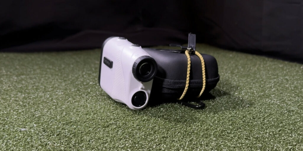 TecTecTec KLYR laser rangefinder and carry case